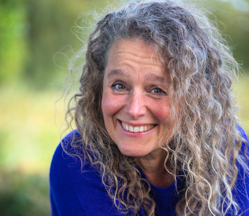 portret-Mirjam_van_Hasselt_Echt_Mooij_Fotografie.social-2958